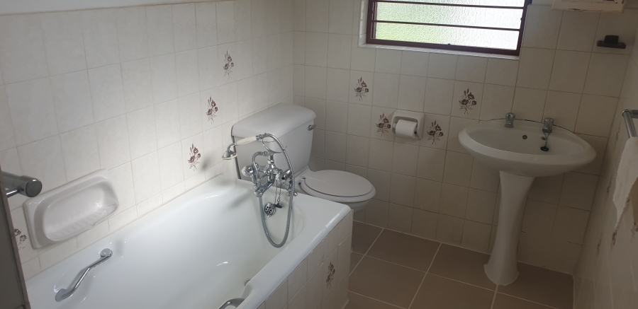 To Let 3 Bedroom Property for Rent in Walmer Downs Eastern Cape